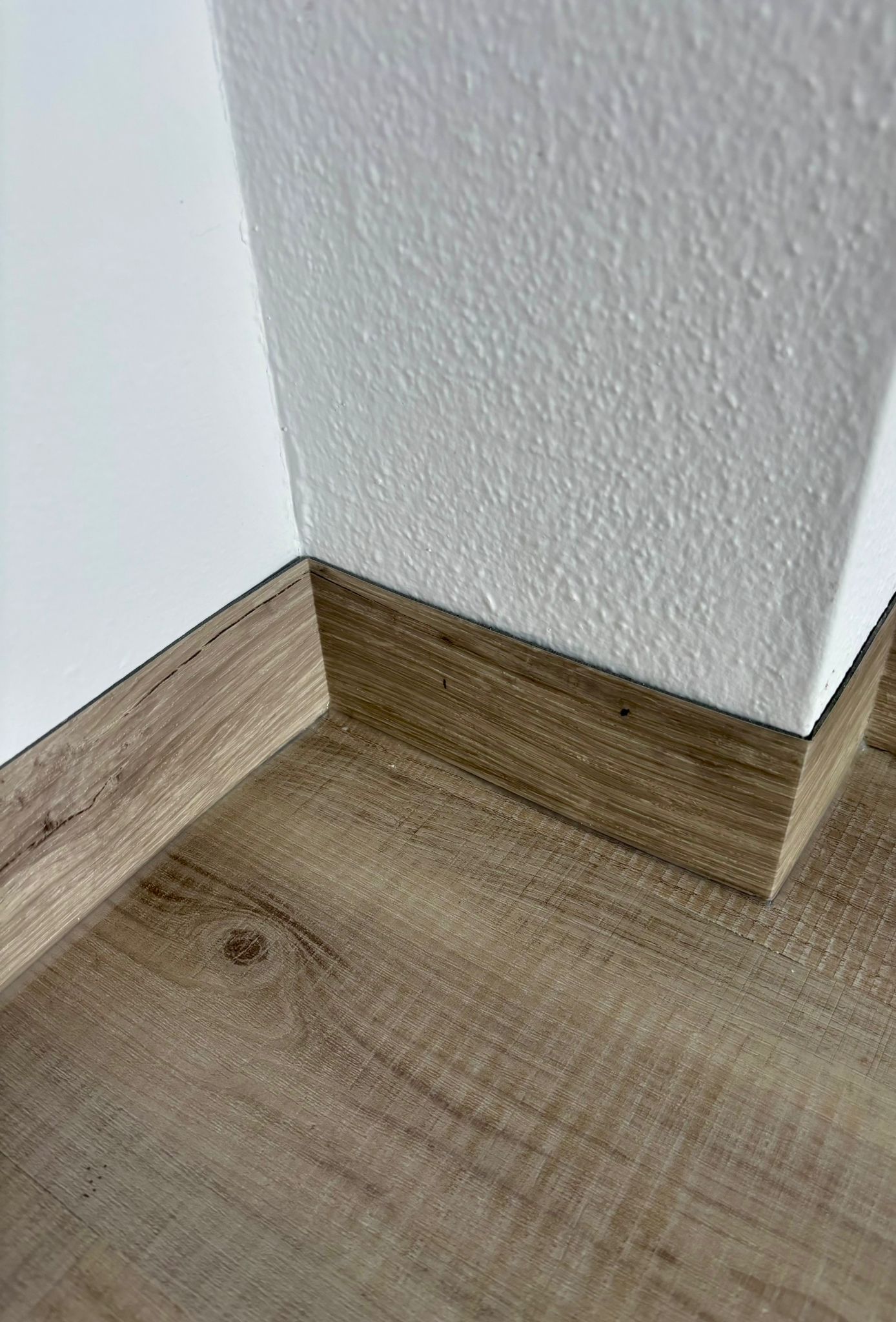 Vinylboden Sockelleiste Detail